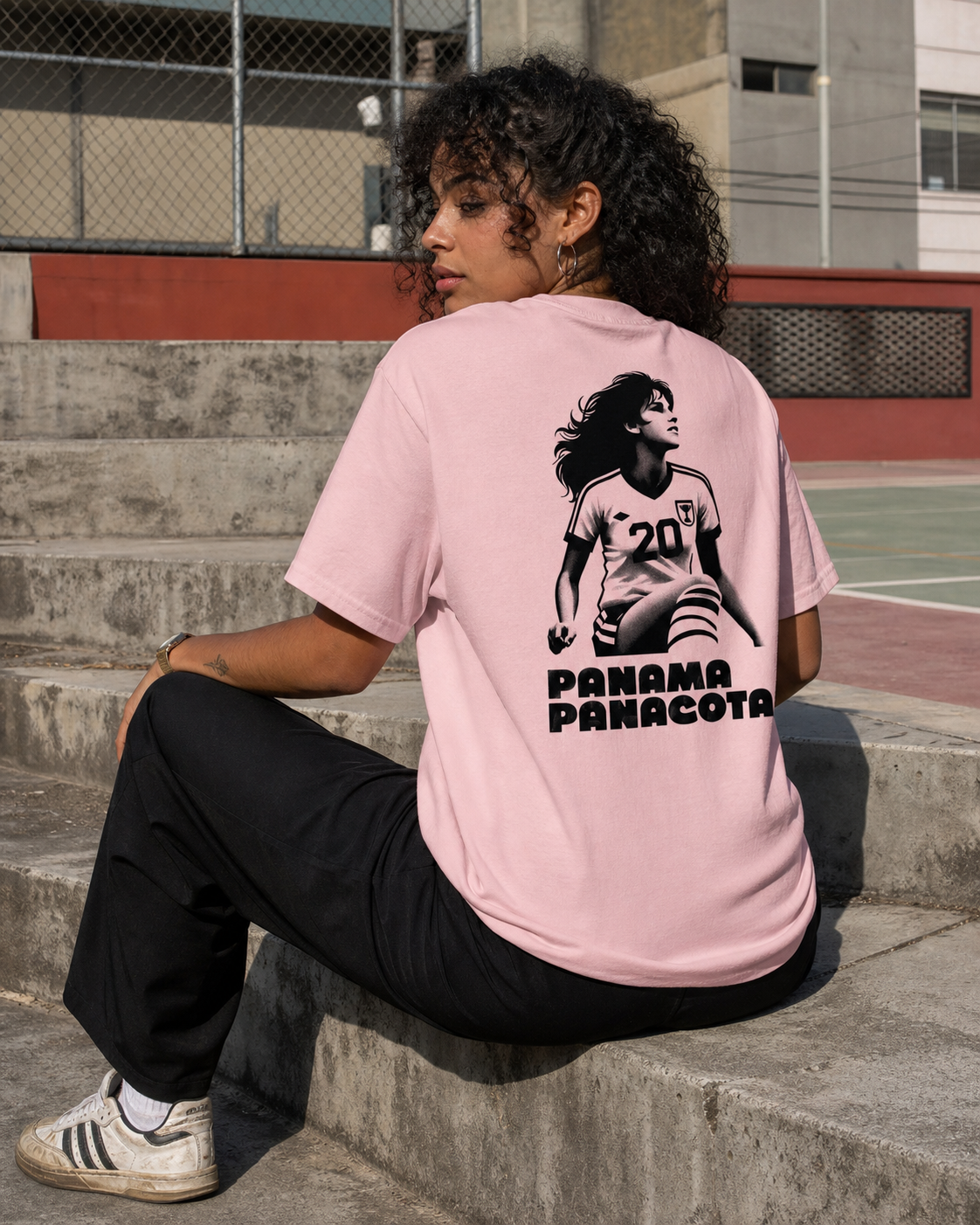 Panama Panacota Tee lifestyle — Light Pink