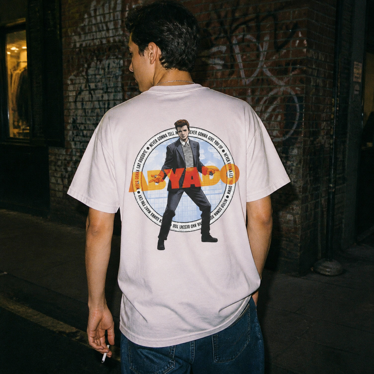 Rolling Tee lifestyle — Ice Grey