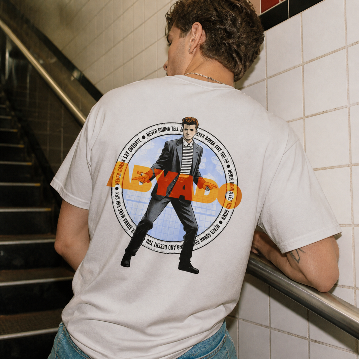Rolling Tee lifestyle detail — Ash