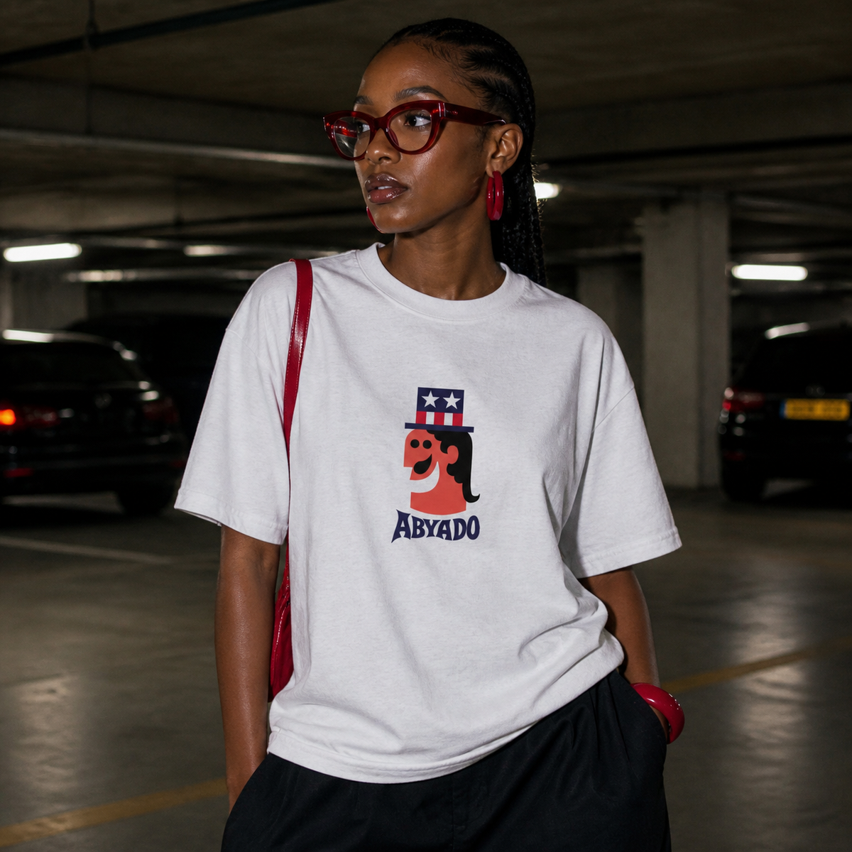 Royaltee Tee lifestyle — Ash